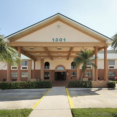 Americas Best Value Inn Pharr/Mcallen Bagian luar foto