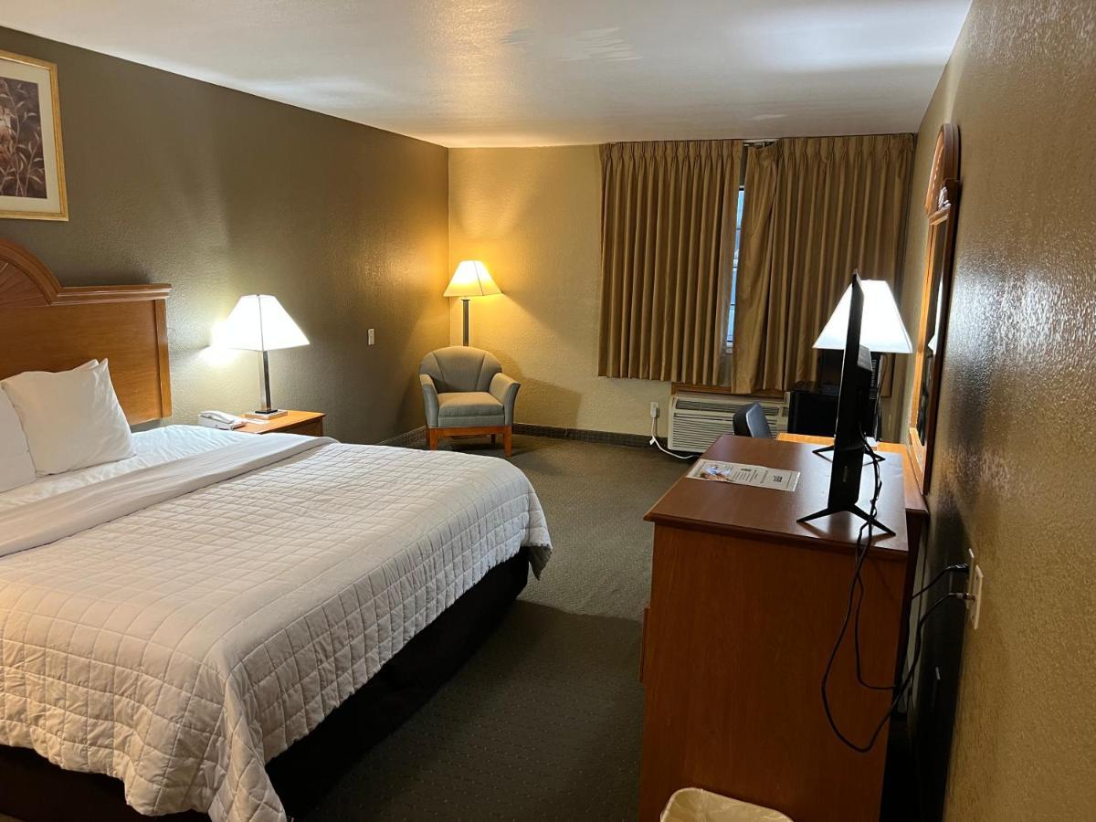 Americas Best Value Inn Pharr/Mcallen Bagian luar foto
