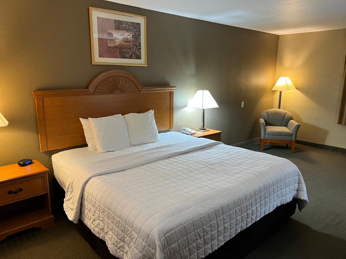 Americas Best Value Inn Pharr/Mcallen Bagian luar foto