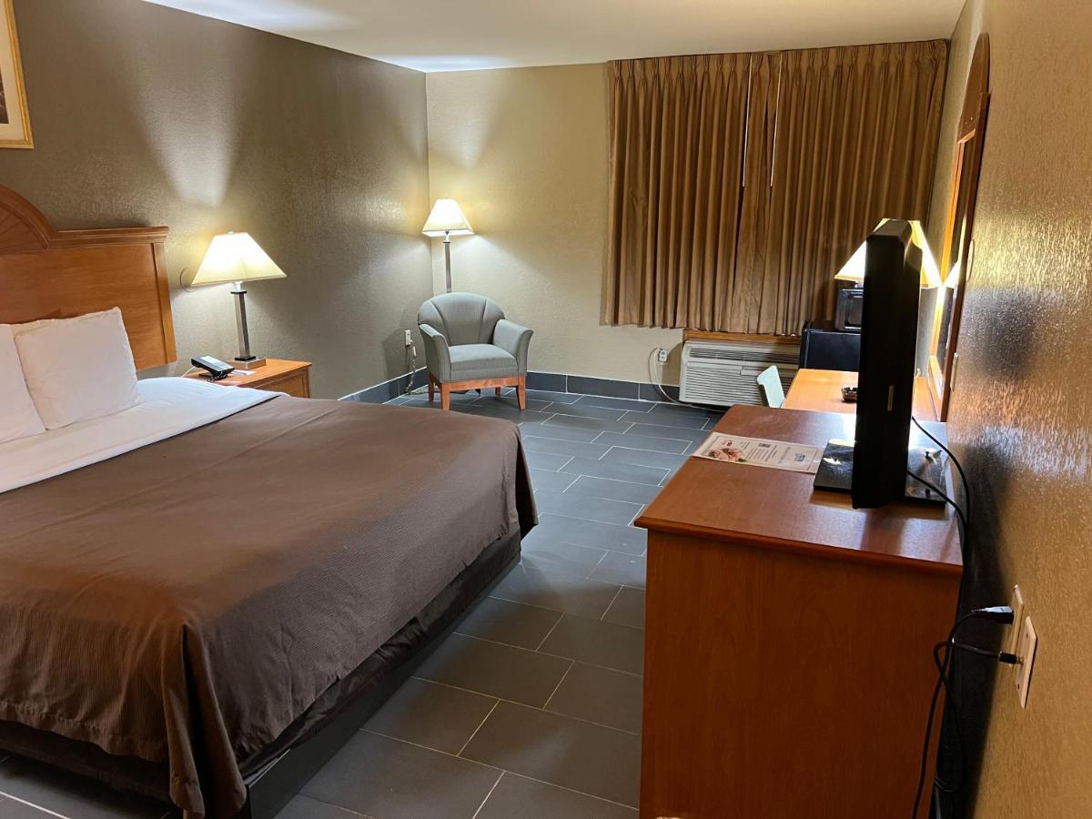 Americas Best Value Inn Pharr/Mcallen Bagian luar foto