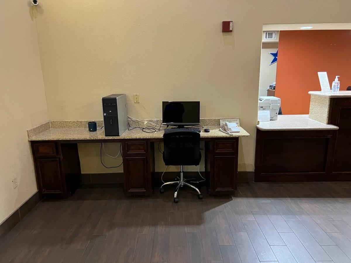 Americas Best Value Inn Pharr/Mcallen Bagian luar foto