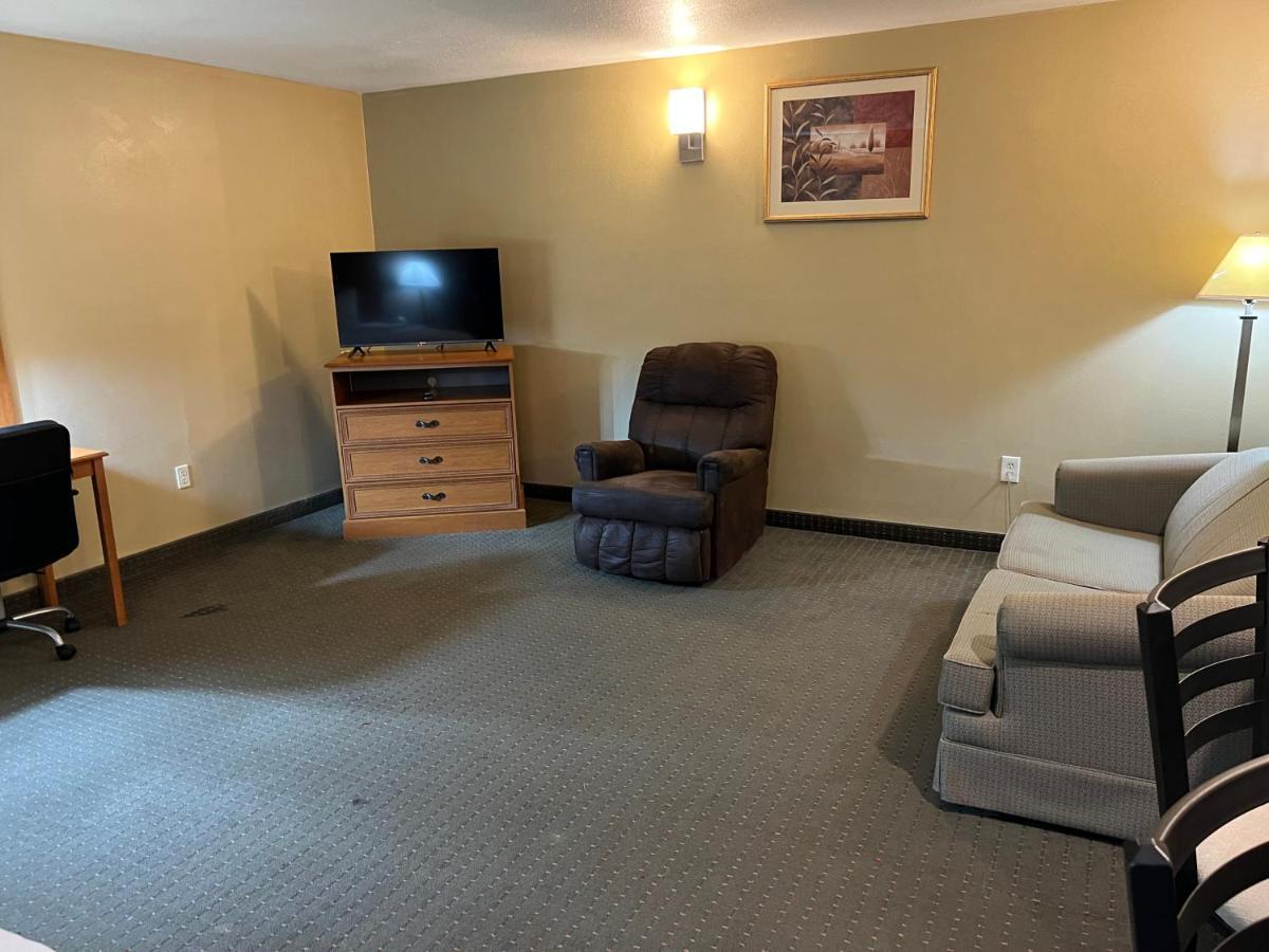 Americas Best Value Inn Pharr/Mcallen Bagian luar foto